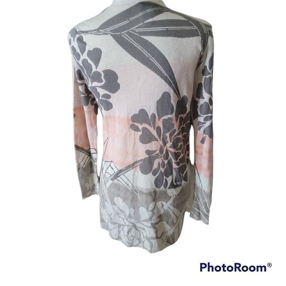 Chico's Long Line Cardigan with One Button Closure. Size 0. - Picture 5 of 9